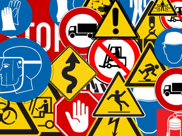 Normativas y regulaciones sobre señalizaciones de seguridad en una Industria que maneje tanques de almacenamiento